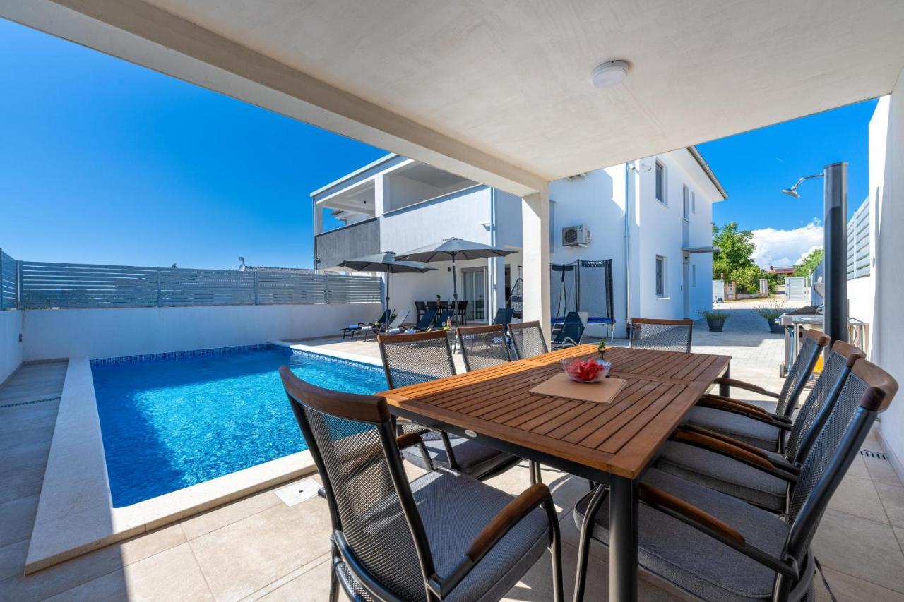 Villa Ema And Ana Pula Exterior foto